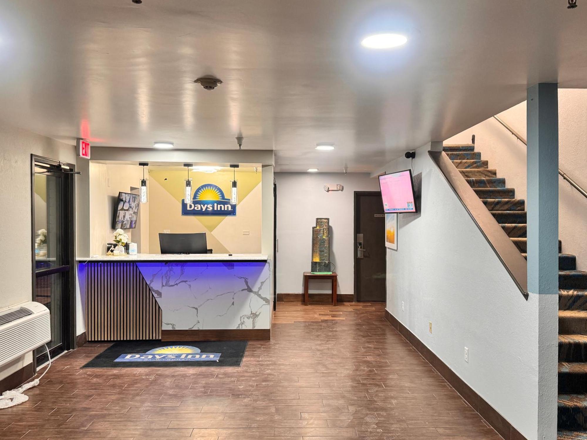 Days Inn By Wyndham Salina I-70 Exteriér fotografie