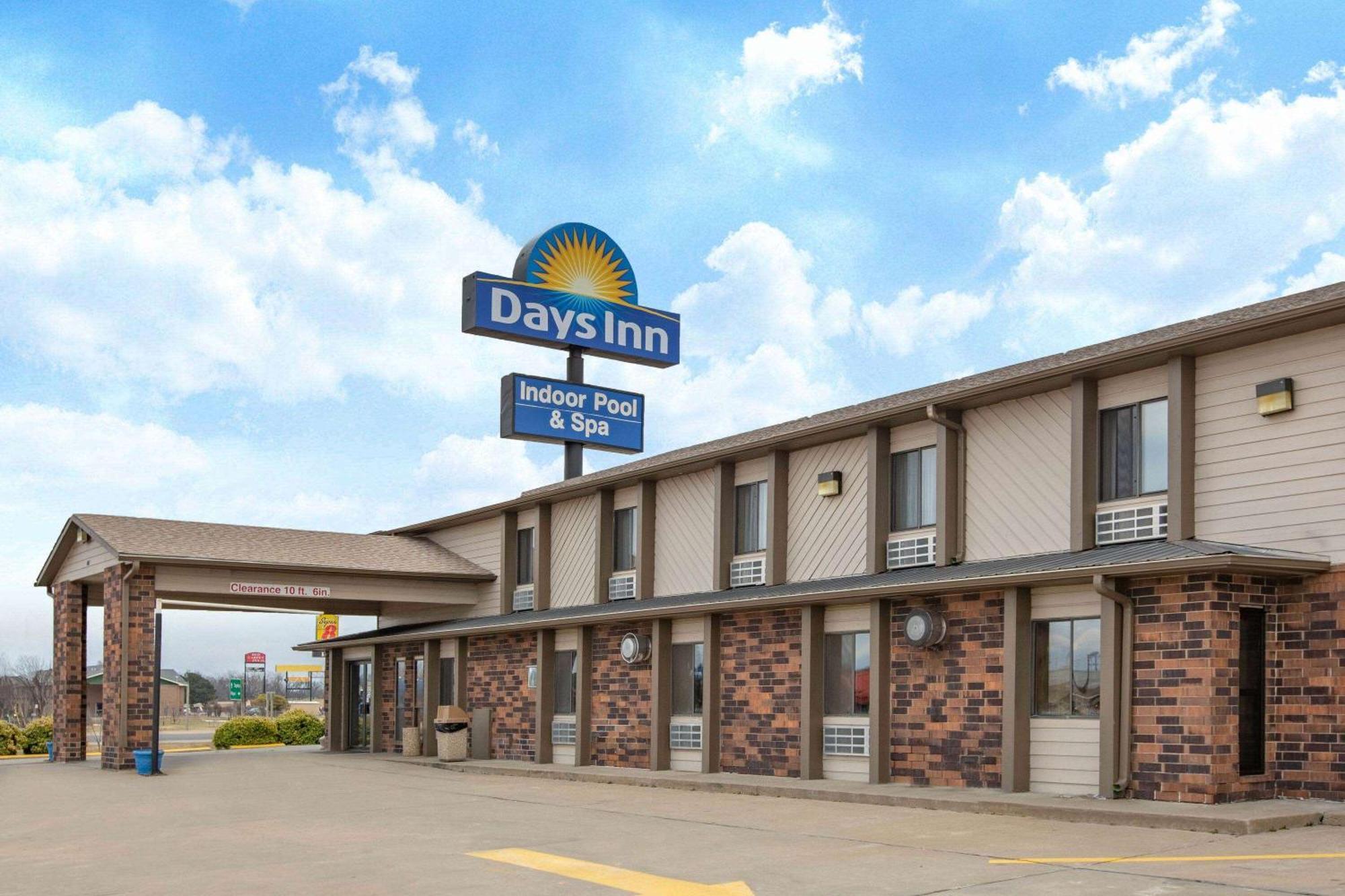 Days Inn By Wyndham Salina I-70 Exteriér fotografie